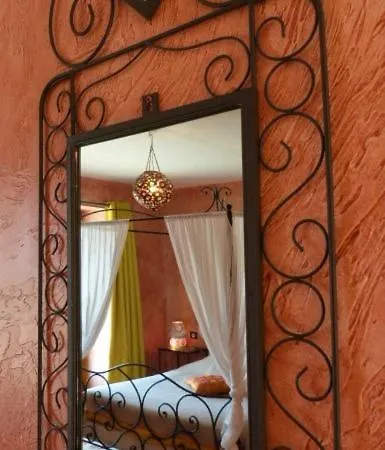 Chambres D'hotes - Chateau De Larre Bed & Breakfast Chatres (Aquitaine)