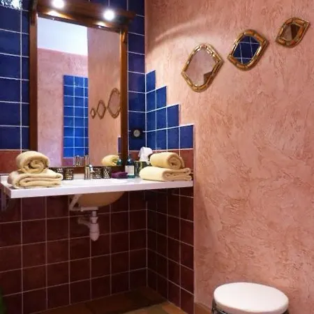Chambres D'hotes - Chateau De Larre Bed & Breakfast *