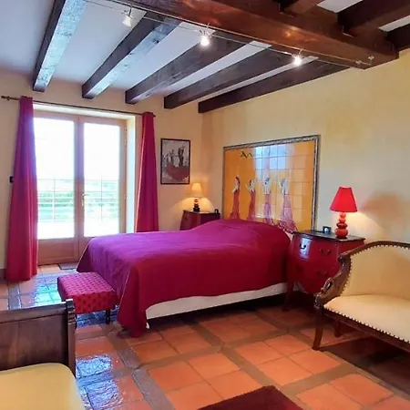 Bed & Breakfast Chambres D'hotes - Chateau De Larre *